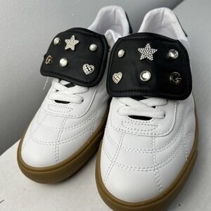 G Los Angeles Women's 6.5 Tennis Shoes New White With Black Fold Over Tongue‎